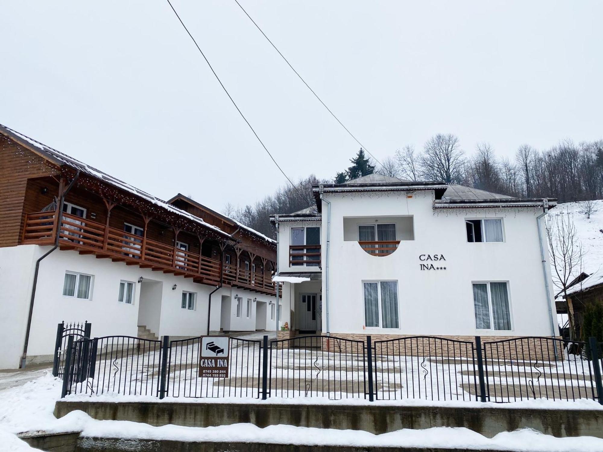 Отель Casa Ina Мойсей Экстерьер фото